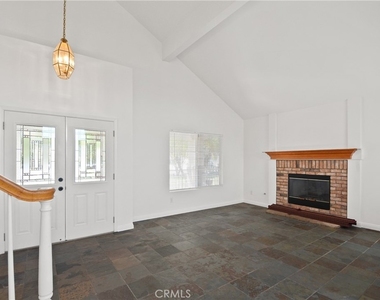 1253 Taft Lane - Photo Thumbnail 6