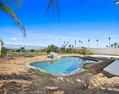 1253 Taft Lane - Photo Thumbnail 16
