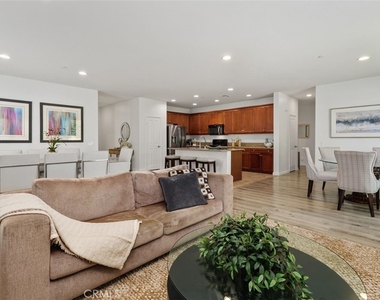 14406 Serenade Drive - Photo Thumbnail 7