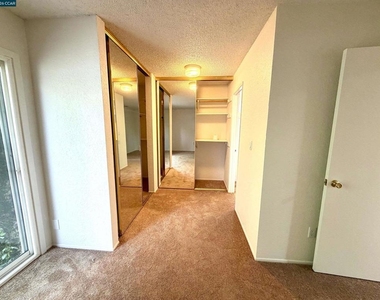 2946 St Denis Dr - Photo Thumbnail 18