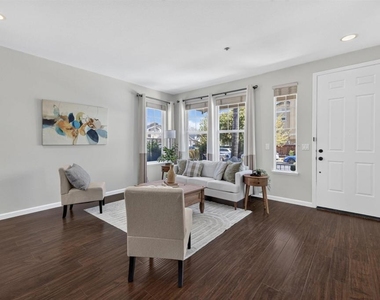2651 Ranchwood Dr - Photo Thumbnail 8