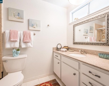1304 Saddlehill Ln - Photo Thumbnail 44