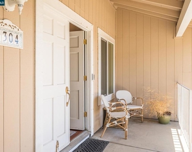 1304 Saddlehill Ln - Photo Thumbnail 2