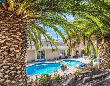 1304 Saddlehill Ln - Photo Thumbnail 52