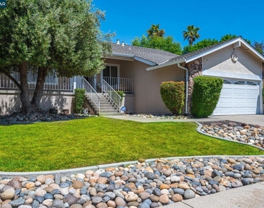 1304 Saddlehill Ln - Photo Thumbnail 1