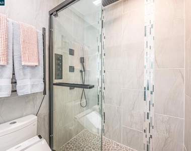 1304 Saddlehill Ln - Photo Thumbnail 37