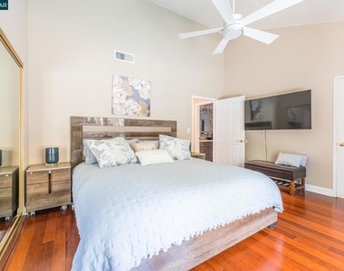 1304 Saddlehill Ln - Photo Thumbnail 42