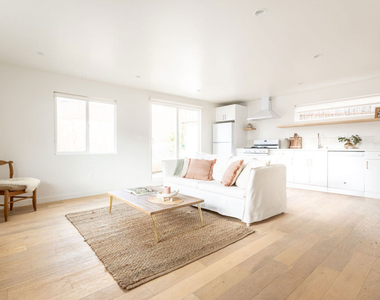 3615 3/4 Bellevue Avenue - Photo Thumbnail 1