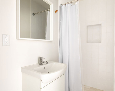 3615 3/4 Bellevue Avenue - Photo Thumbnail 10