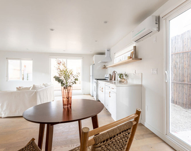 3615 3/4 Bellevue Avenue - Photo Thumbnail 3