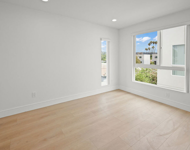 2700 Larga Drive - Photo Thumbnail 19