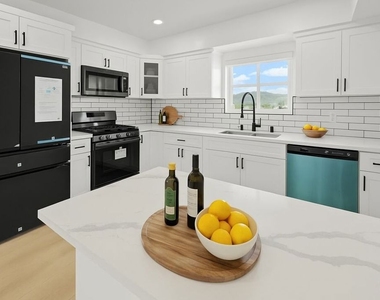 2700 Larga Drive - Photo Thumbnail 3
