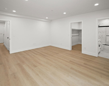 2700 Larga Drive - Photo Thumbnail 17
