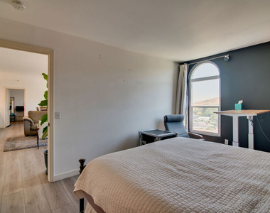 4750 Templeton Street - Photo Thumbnail 15