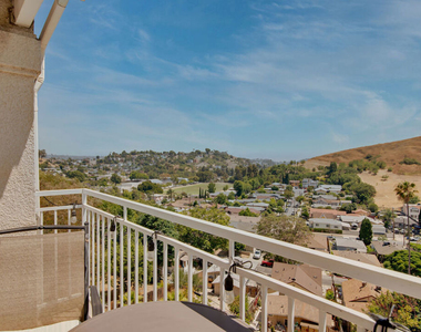 4750 Templeton Street - Photo Thumbnail 21