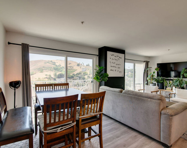 4750 Templeton Street - Photo Thumbnail 3