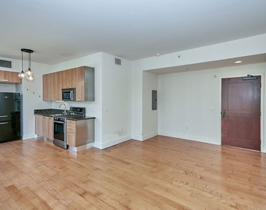 460 S Spring Street - Photo Thumbnail 2