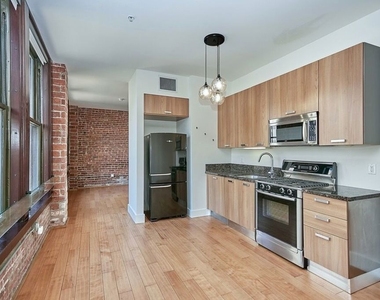 460 S Spring Street - Photo Thumbnail 5