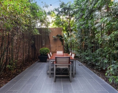460 S Spring Street - Photo Thumbnail 20