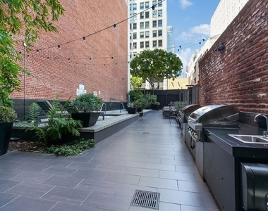 460 S Spring Street - Photo Thumbnail 19