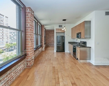 460 S Spring Street - Photo Thumbnail 1