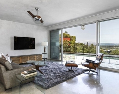11462 Laurelcrest Road - Photo Thumbnail 3