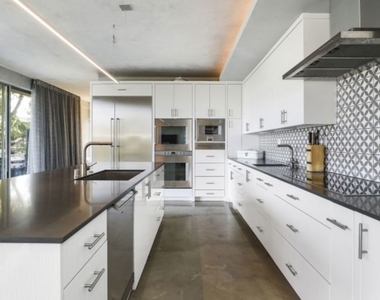 11462 Laurelcrest Road - Photo Thumbnail 10