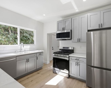 5915 Barton Avenue - Photo Thumbnail 9