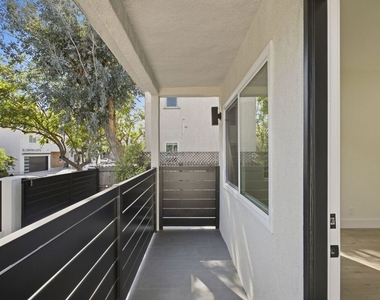5915 Barton Avenue - Photo Thumbnail 13