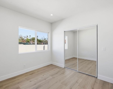 5915 Barton Avenue - Photo Thumbnail 5