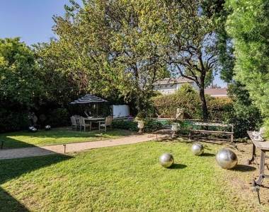 13059 Addison Street - Photo Thumbnail 22