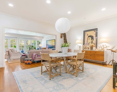 13059 Addison Street - Photo Thumbnail 3