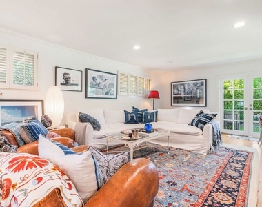 13059 Addison Street - Photo Thumbnail 10