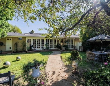 13059 Addison Street - Photo Thumbnail 27