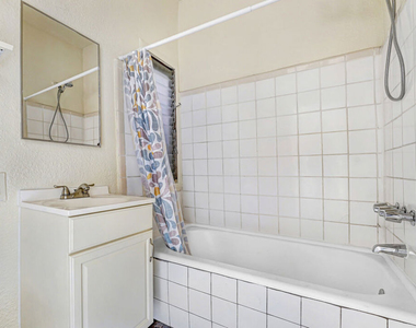 610 S Coronado Street - Photo Thumbnail 6