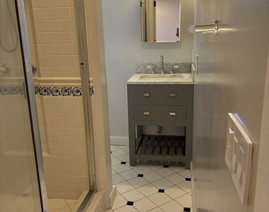 341 S Palm Drive - Photo Thumbnail 7