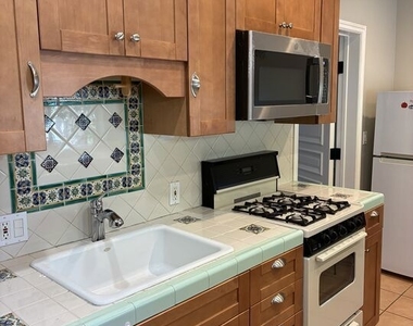 341 S Palm Drive - Photo Thumbnail 2