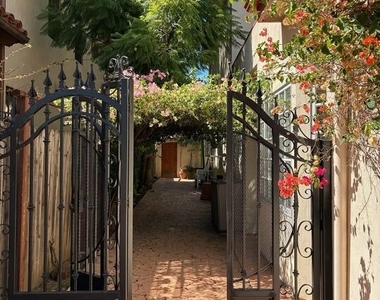 341 S Palm Drive - Photo Thumbnail 12