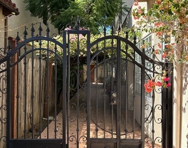 341 S Palm Drive - Photo Thumbnail 13