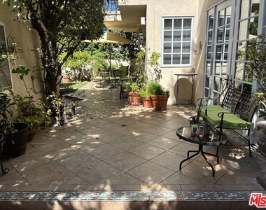 341 S Palm Drive - Photo Thumbnail 10