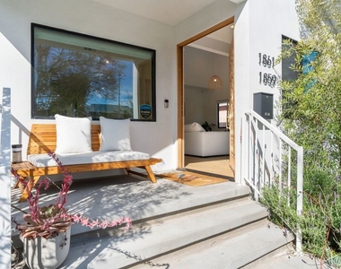 1861 W 38th Street - Photo Thumbnail 2