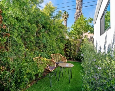 1861 W 38th Street - Photo Thumbnail 31