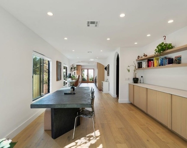 1861 W 38th Street - Photo Thumbnail 11