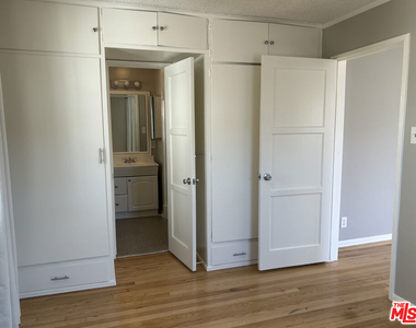 4068 Madison Avenue - Photo Thumbnail 17