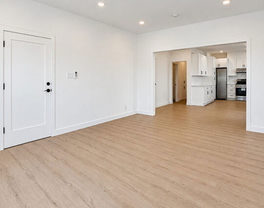 233 N Berendo Street - Photo Thumbnail 1