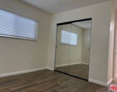 36 Brooks Avenue - Photo Thumbnail 21
