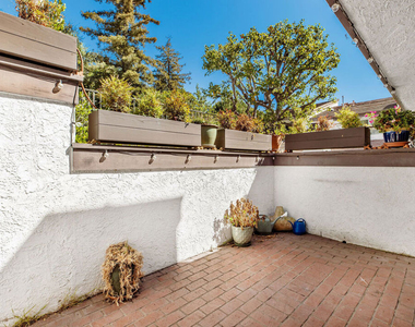 17207 Palisades Circle - Photo Thumbnail 21