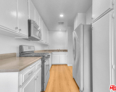 4311 Colfax Avenue - Photo Thumbnail 4