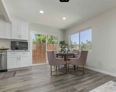 817 N Kingsley Drive - Photo Thumbnail 6
