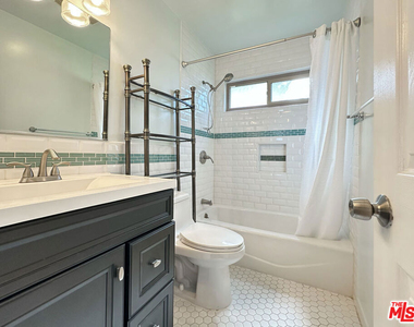3161 Perlita Avenue - Photo Thumbnail 7